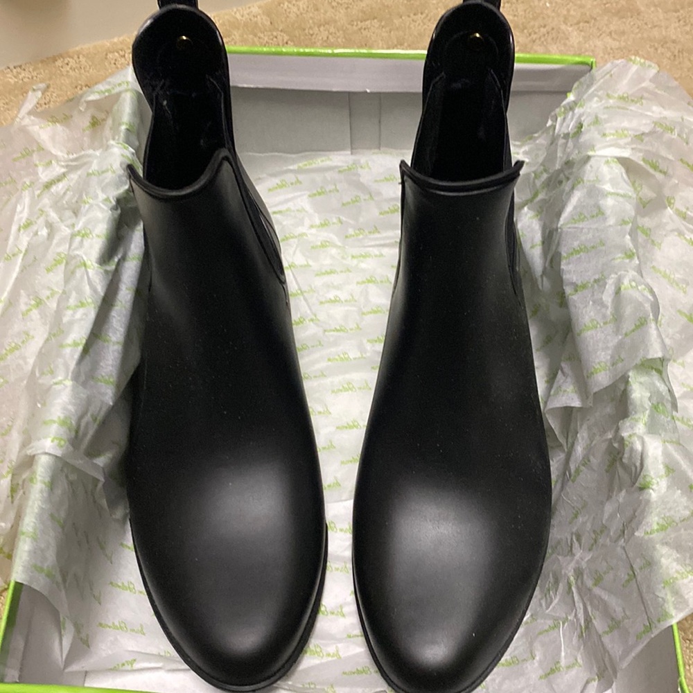 Sam Edelman Tinsley Faux Leather Chelsea Boots - New in box